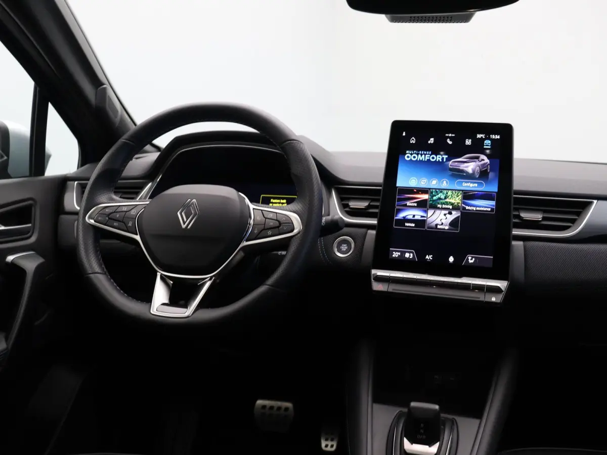 160pk E-Tech full hybrid Esprit Alpine | Schuif/Kanteldak | Adaptive Cruisecontrol | Harman Kardon | Google Navigatie | Stuurverwarming | Lichtmetalen Velgen 19" | Achteruitrijcamera |