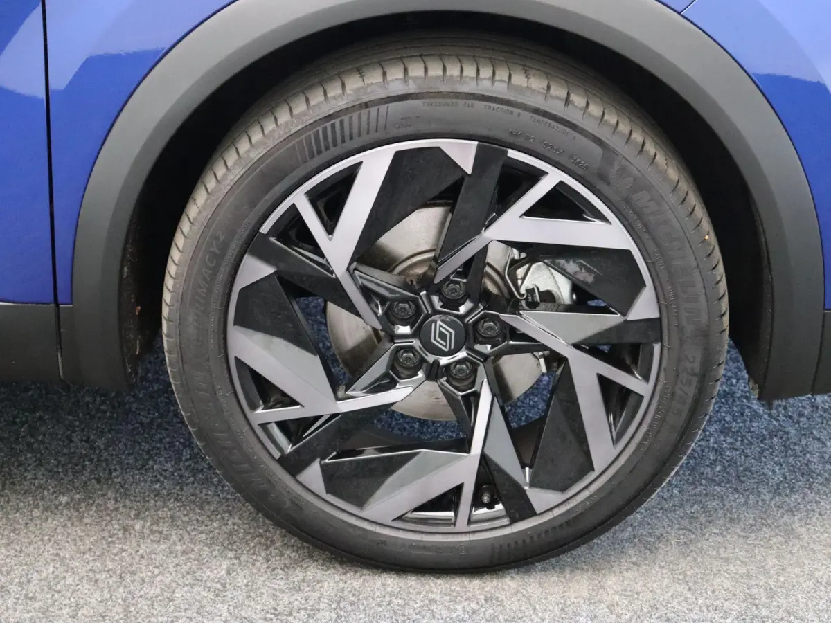 160pk E-Tech full hybrid Esprit Alpine | Schuif/Kanteldak | Adaptive Cruisecontrol | Harman Kardon | Google Navigatie | Stuurverwarming | Lichtmetalen Velgen 19" | Achteruitrijcamera |