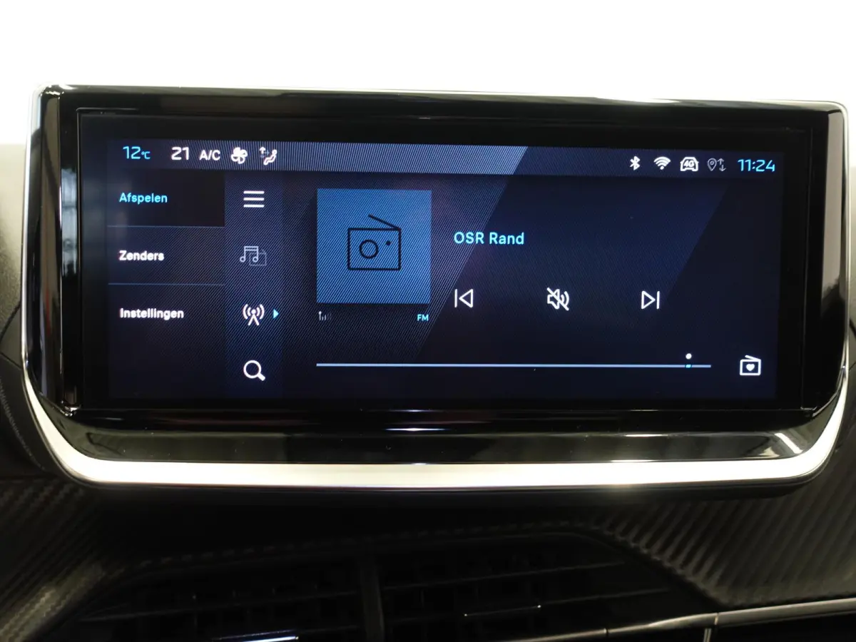 1.2 PureTech 130pk Automaat Allure Navigatie Apple Carplay/Android Auto 360 camera Parkeersensoren Blind Spot Assist Adaptive Cruise Control Stoelverwarming Getinte ramen Climate Control