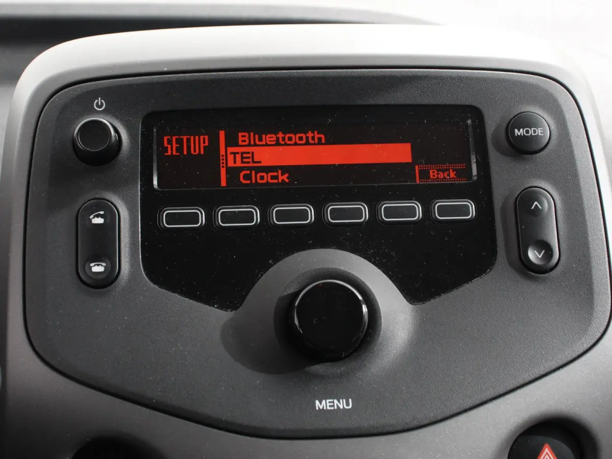 1.0 e-VTi Active Airco Bluetooth Led 5 deurs