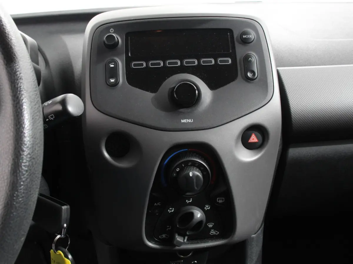 1.0 e-VTi Active Airco Bluetooth Led 5 deurs