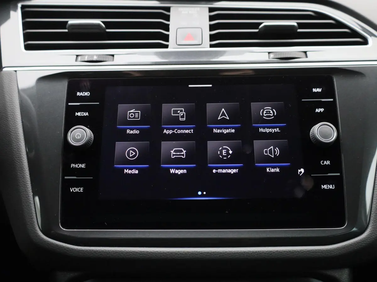 1.4 TSI eHybrid Life 245 PK| Dealeronderhouden | Navigatie | Stoelverwarming | Stuurwielverwarming | Achterklep Elektrisch | Climatronic | Digitale Cockpit | Achteruitrijcamera