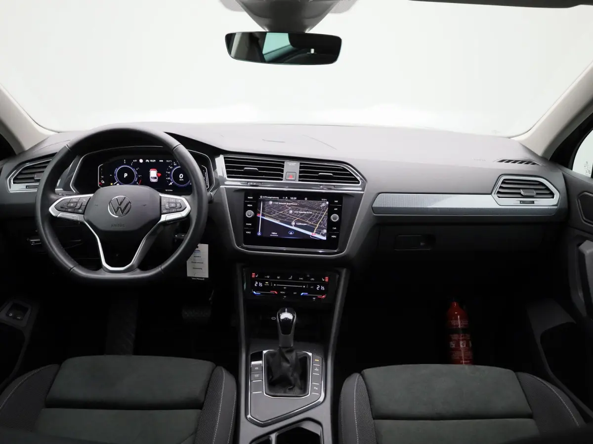 1.4 TSI eHybrid Life 245 PK| Dealeronderhouden | Navigatie | Stoelverwarming | Stuurwielverwarming | Achterklep Elektrisch | Climatronic | Digitale Cockpit | Achteruitrijcamera