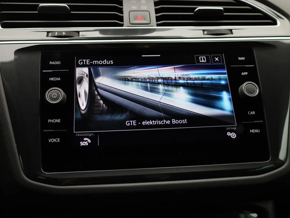 1.4 TSI eHybrid Life 245 PK| Dealeronderhouden | Navigatie | Stoelverwarming | Stuurwielverwarming | Achterklep Elektrisch | Climatronic | Digitale Cockpit | Achteruitrijcamera