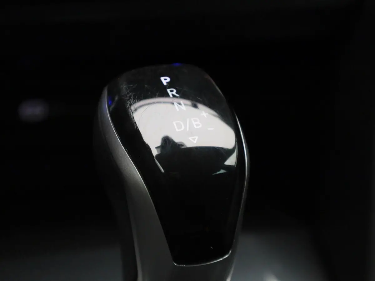1.4 TSI eHybrid Life 245 PK| Dealeronderhouden | Navigatie | Stoelverwarming | Stuurwielverwarming | Achterklep Elektrisch | Climatronic | Digitale Cockpit | Achteruitrijcamera