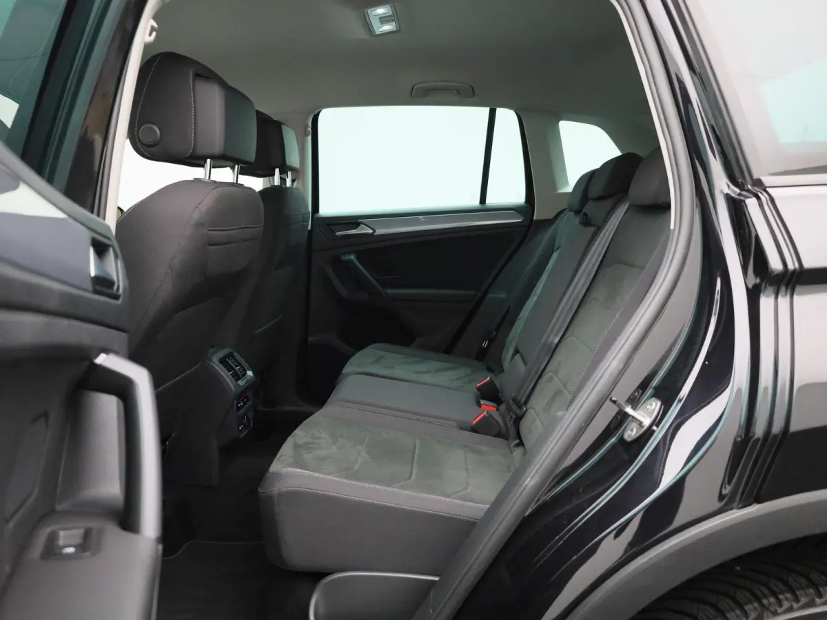 1.4 TSI eHybrid Life 245 PK| Dealeronderhouden | Navigatie | Stoelverwarming | Stuurwielverwarming | Achterklep Elektrisch | Climatronic | Digitale Cockpit | Achteruitrijcamera