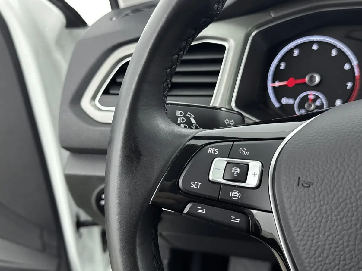 1.0 TSI Style | CLIMATE CONTROL | CRUISE CONTROL | PARKEERSENSOREN | NAVIGATIE | LMV | APPLE CARPLAY / ANDROID AUTO |