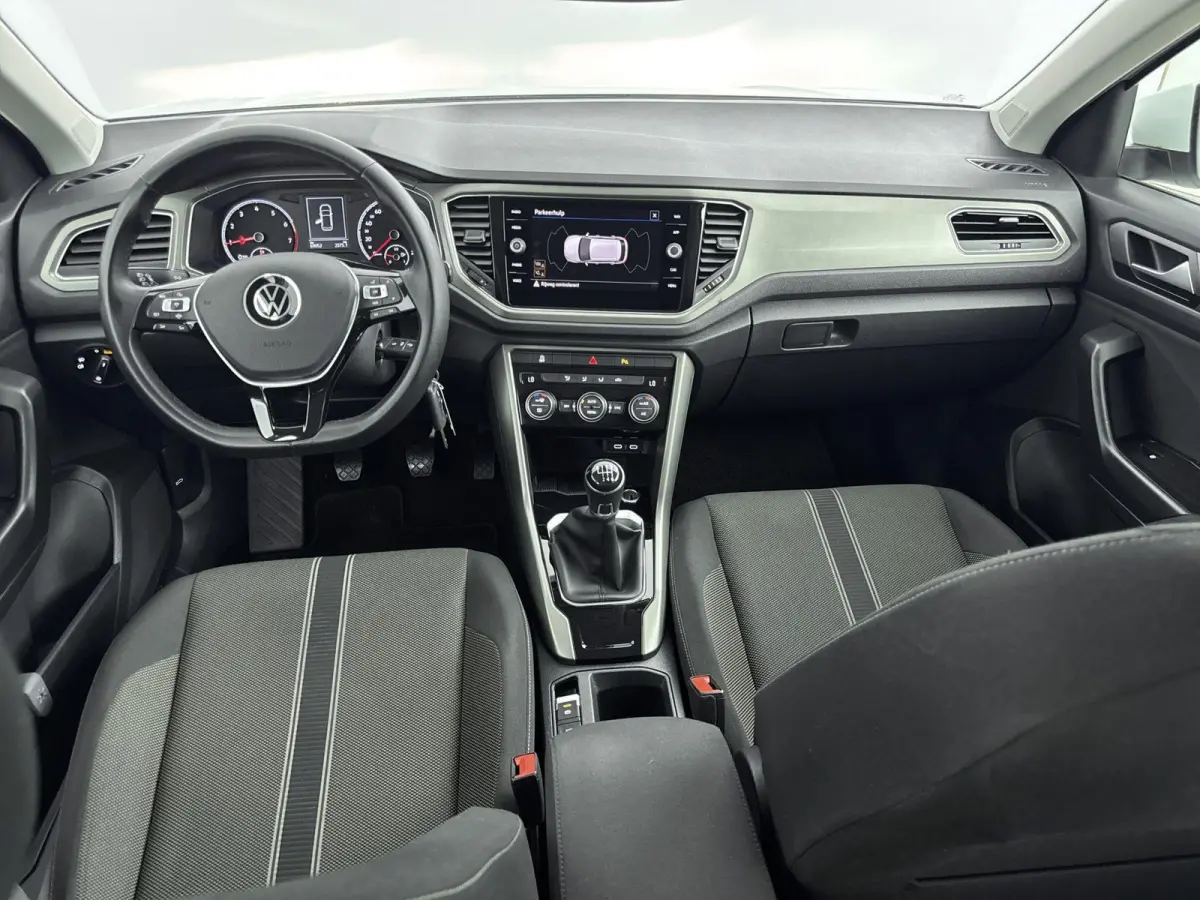 1.0 TSI Style | CLIMATE CONTROL | CRUISE CONTROL | PARKEERSENSOREN | NAVIGATIE | LMV | APPLE CARPLAY / ANDROID AUTO |