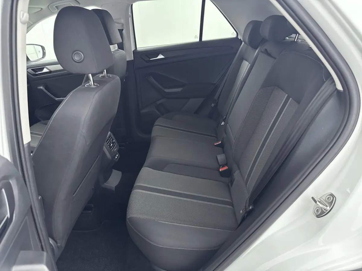 1.0 TSI Style | CLIMATE CONTROL | CRUISE CONTROL | PARKEERSENSOREN | NAVIGATIE | LMV | APPLE CARPLAY / ANDROID AUTO |