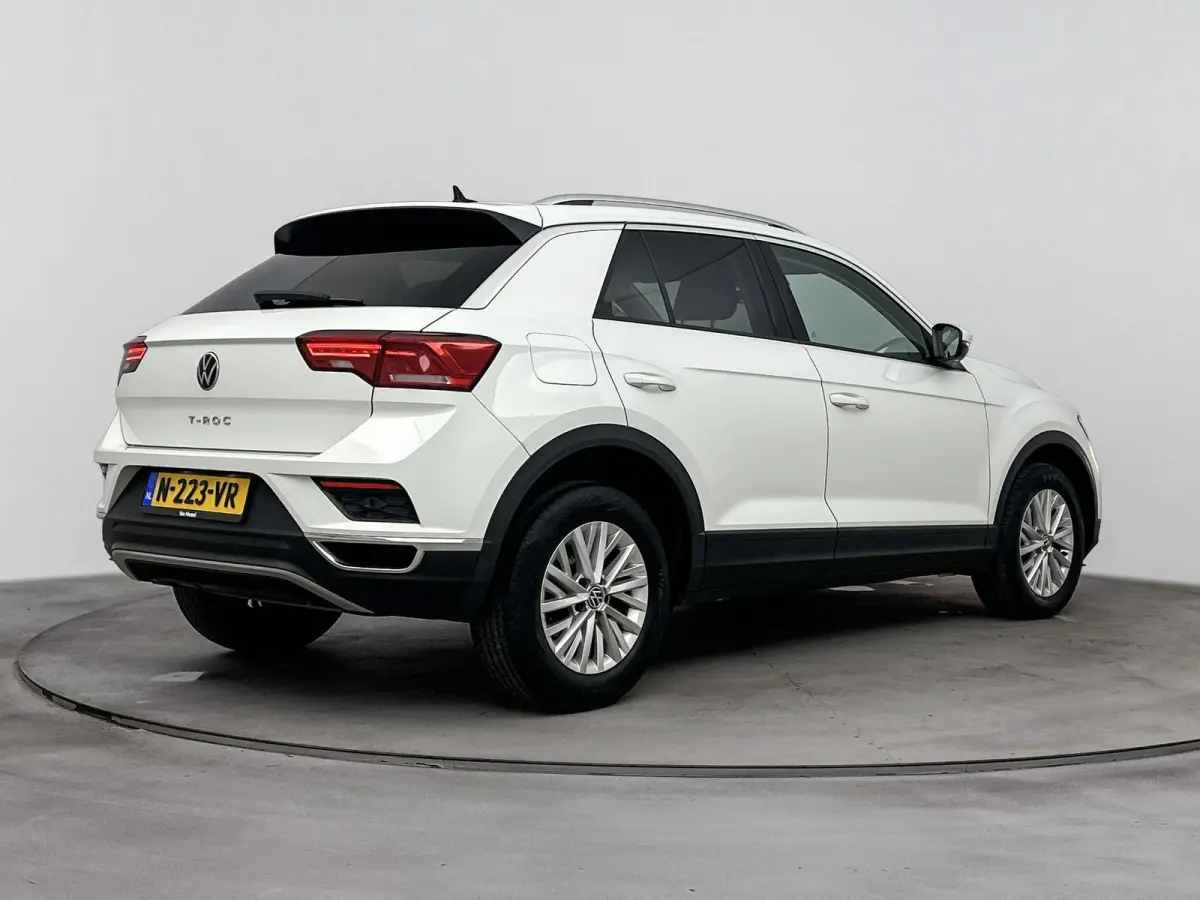 1.0 TSI Style | CLIMATE CONTROL | CRUISE CONTROL | PARKEERSENSOREN | NAVIGATIE | LMV | APPLE CARPLAY / ANDROID AUTO |