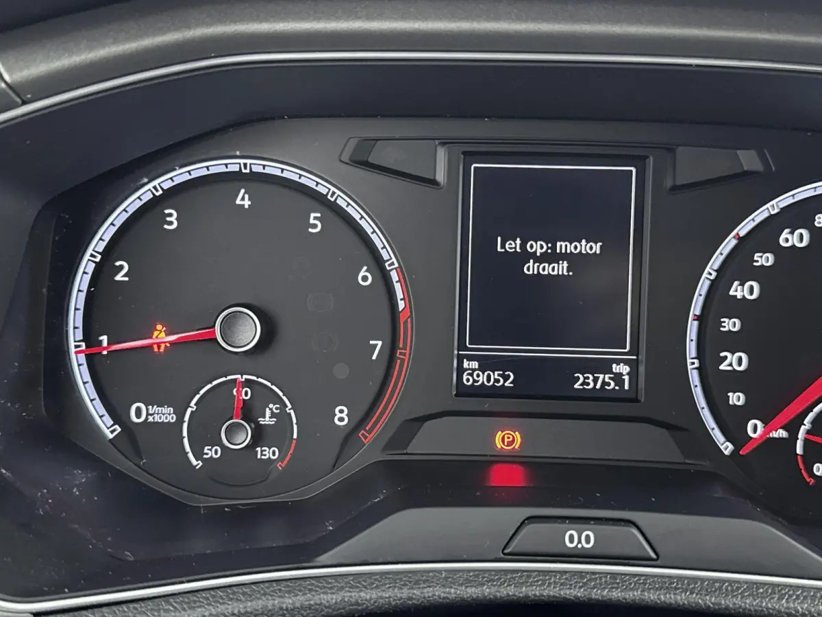 1.0 TSI Style | CLIMATE CONTROL | CRUISE CONTROL | PARKEERSENSOREN | NAVIGATIE | LMV | APPLE CARPLAY / ANDROID AUTO |