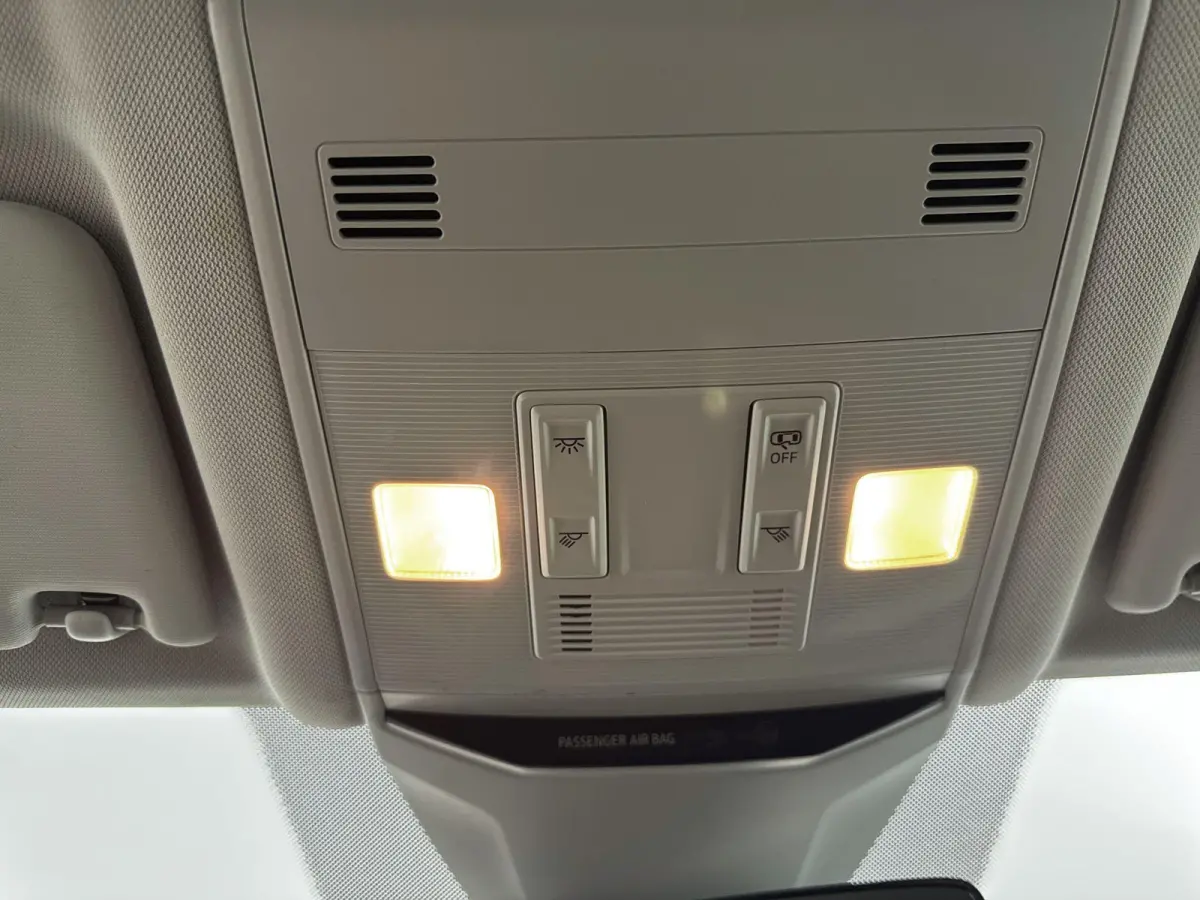 1.0 TSI Style | CLIMATE CONTROL | CRUISE CONTROL | PARKEERSENSOREN | NAVIGATIE | LMV | APPLE CARPLAY / ANDROID AUTO |