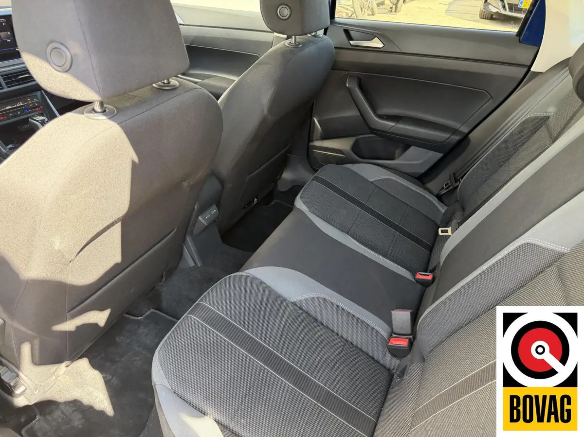 1.0 TSI R-Line Edition Camera CarPlay Navi AUTOMAAT