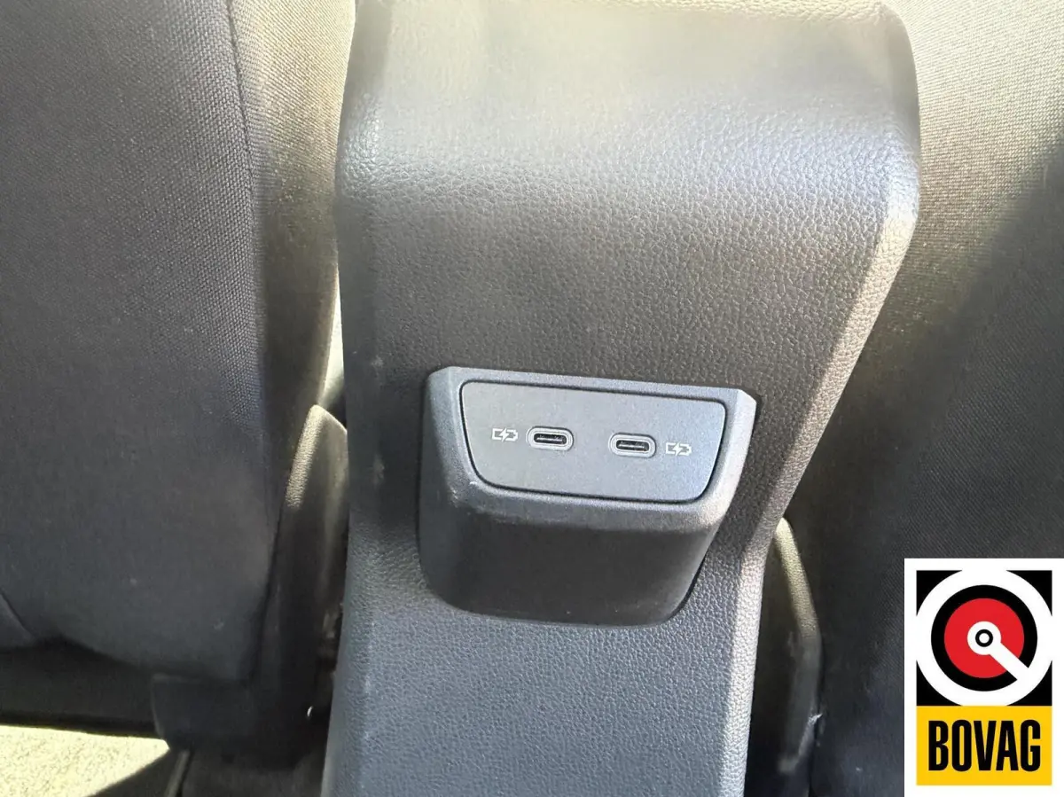 1.0 TSI R-Line Edition Camera CarPlay Navi AUTOMAAT