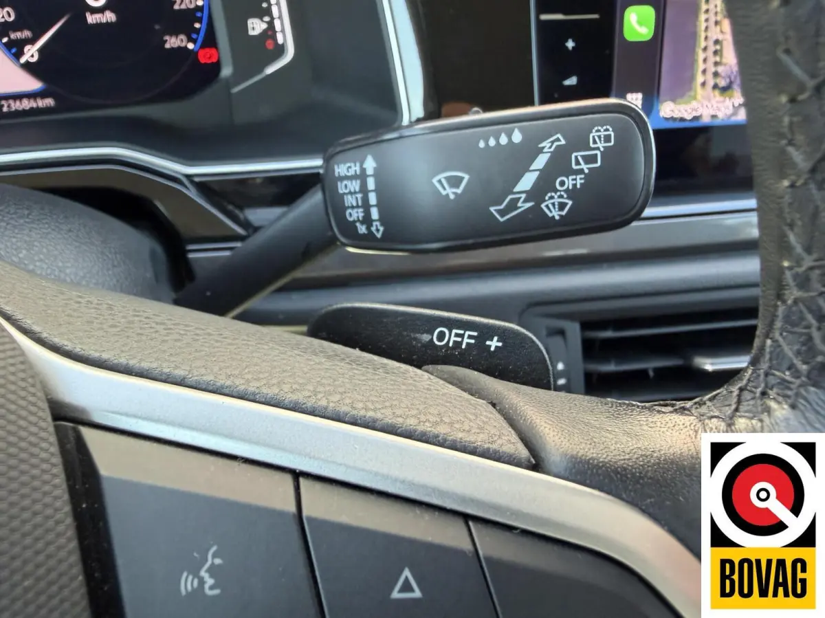 1.0 TSI R-Line Edition Camera CarPlay Navi AUTOMAAT
