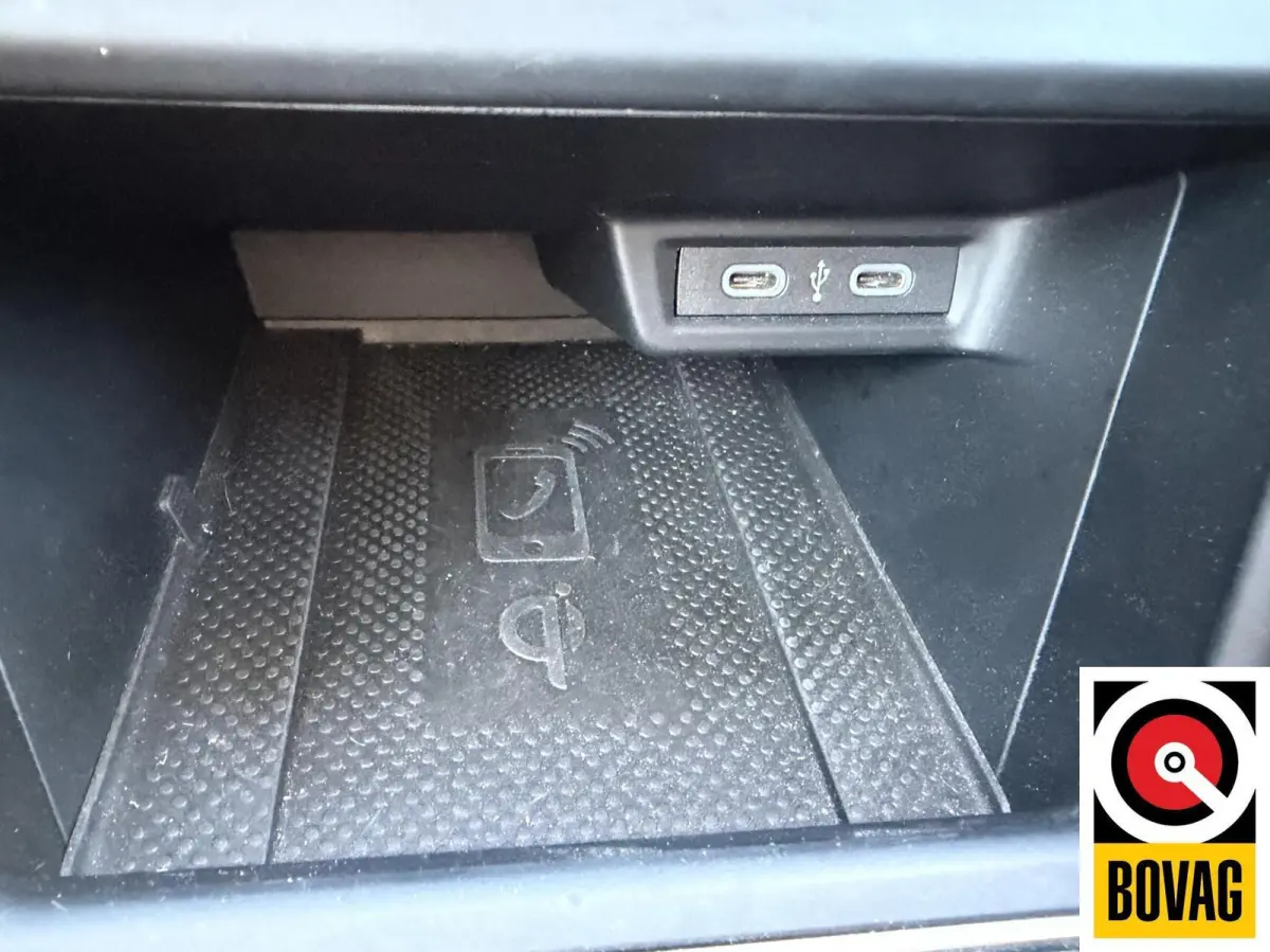1.0 TSI R-Line Edition Camera CarPlay Navi AUTOMAAT