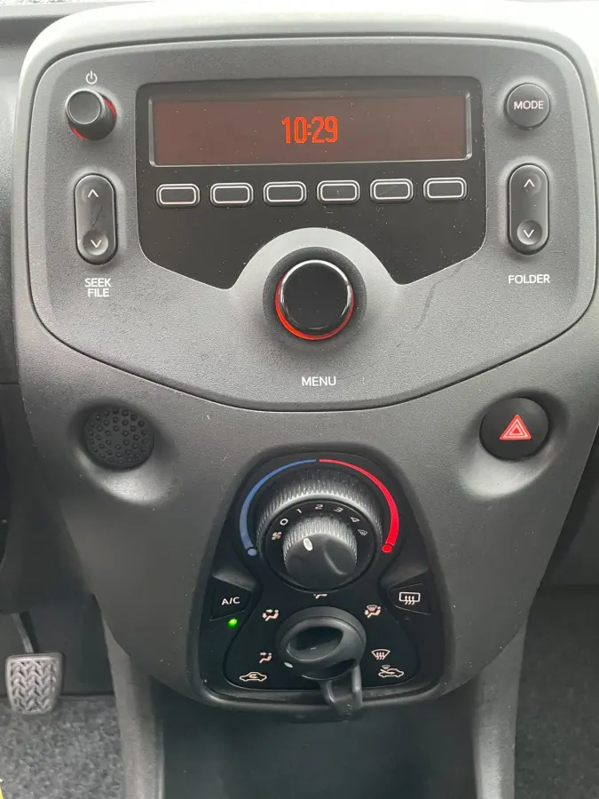 1.0 VVT-i x-now