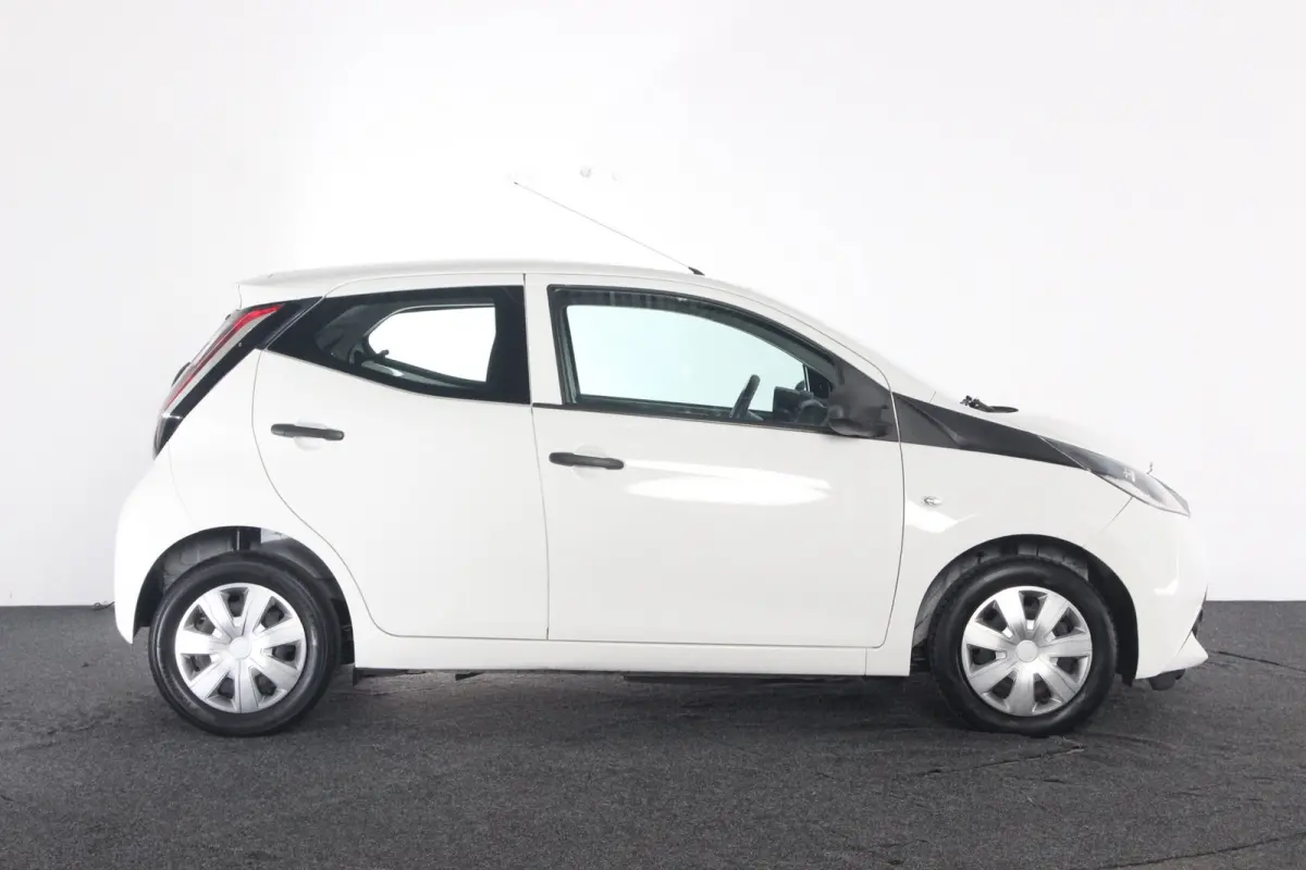 1.0 VVT-i x-now