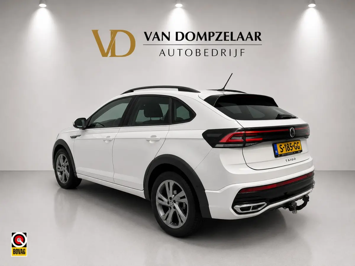 1.0 TSI R-LINE - AUTOMAAT - Business / Stoelverw. / Trekh. /
