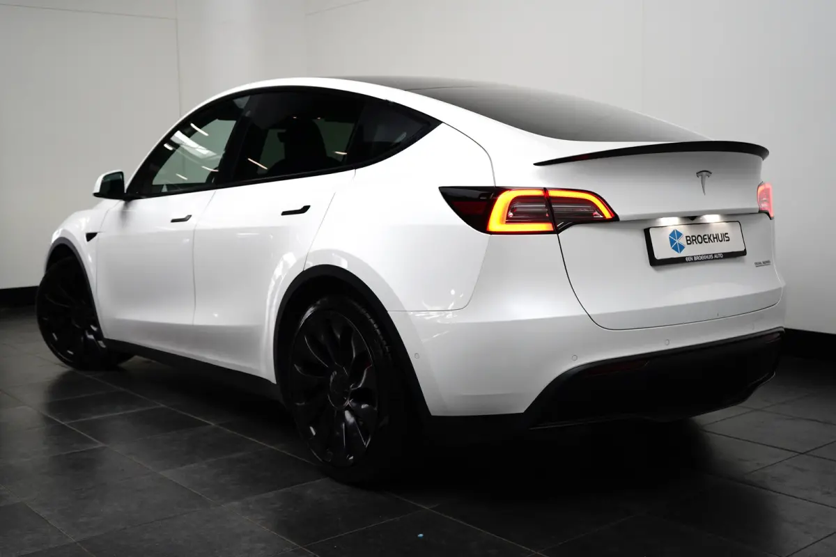 Long Range Dual AWD Performance | Pano | Adap. Cruise | Camera | Leder