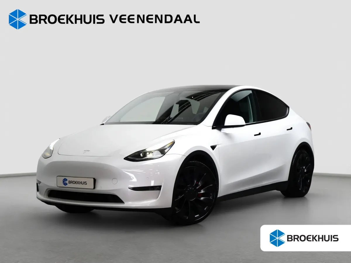 Long Range Dual AWD Performance | Pano | Adap. Cruise | Camera | Leder