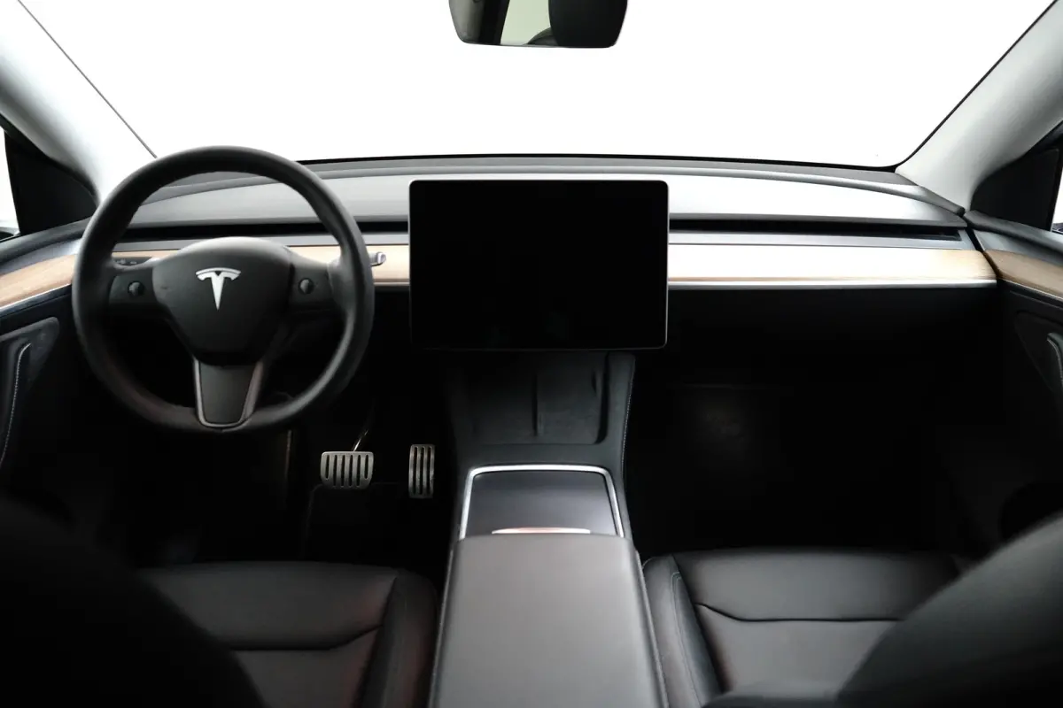 Long Range Dual AWD Performance | Pano | Adap. Cruise | Camera | Leder