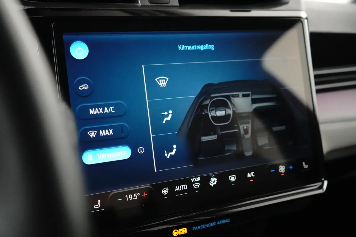 Premium 44 kWh FWD 168pk | Stoelverwarming | B&O Audio | Apple Carplay | Camera | Adap. Cruise