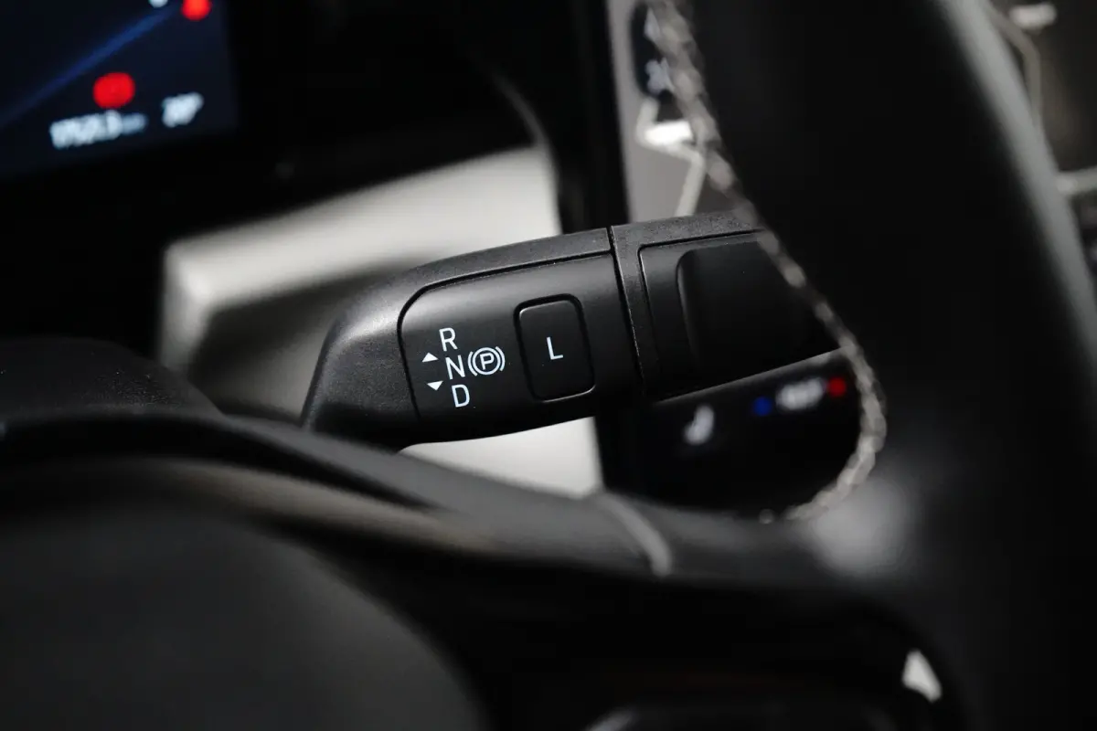 Premium 44 kWh FWD 168pk | Stoelverwarming | B&O Audio | Apple Carplay | Camera | Adap. Cruise