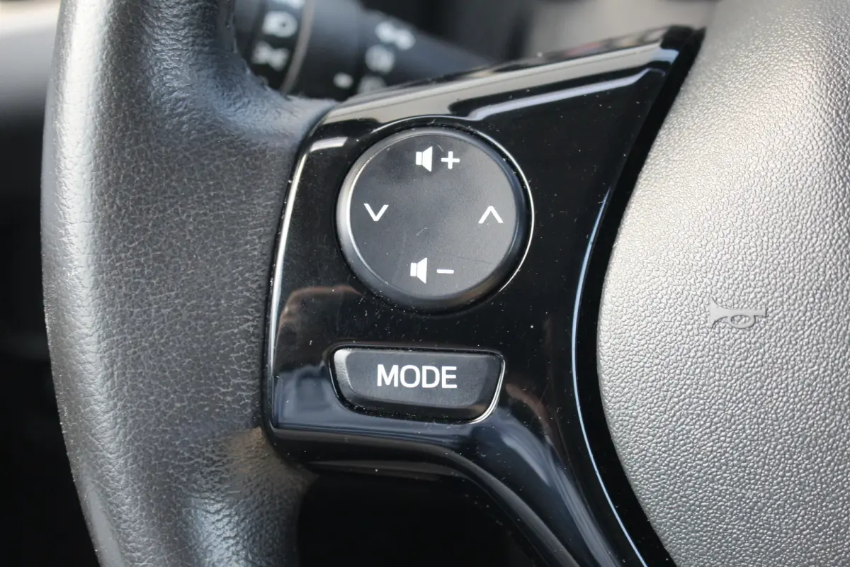 1.0 e-VTi Allure | Climate C. | Camera | Navi | LMV 15" | Limiter | Mistlampen | DAB | Climate C. | Camera | Navi | LMV 15" | Limiter | Mistlampen | DAB |