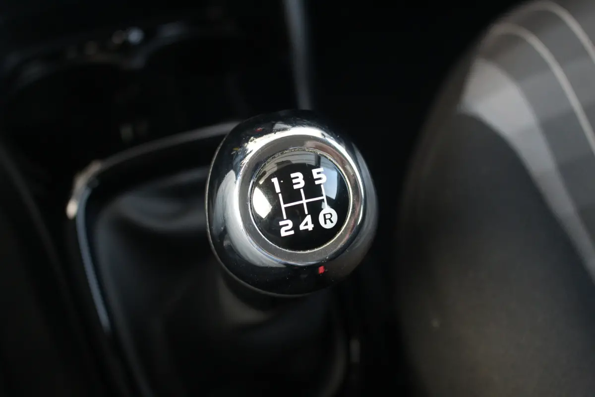 1.0 e-VTi Allure | Climate C. | Camera | Navi | LMV 15" | Limiter | Mistlampen | DAB | Climate C. | Camera | Navi | LMV 15" | Limiter | Mistlampen | DAB |