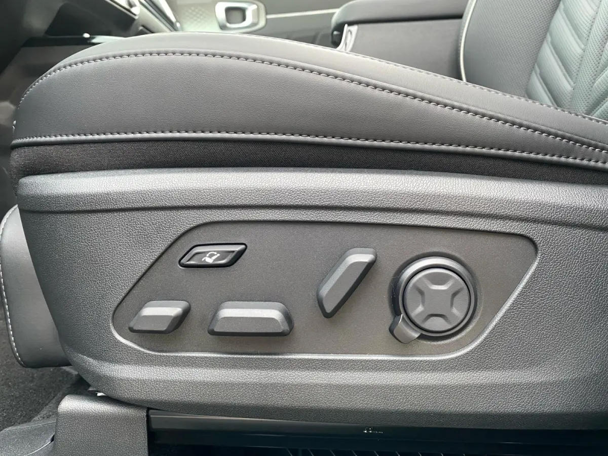 1.6 T-GDi Plug-in Hybrid 4WD ExecutiveLine 7p | Bel voor info | 253 pk | Head-up display | Nu €3000 Inruilpremie!