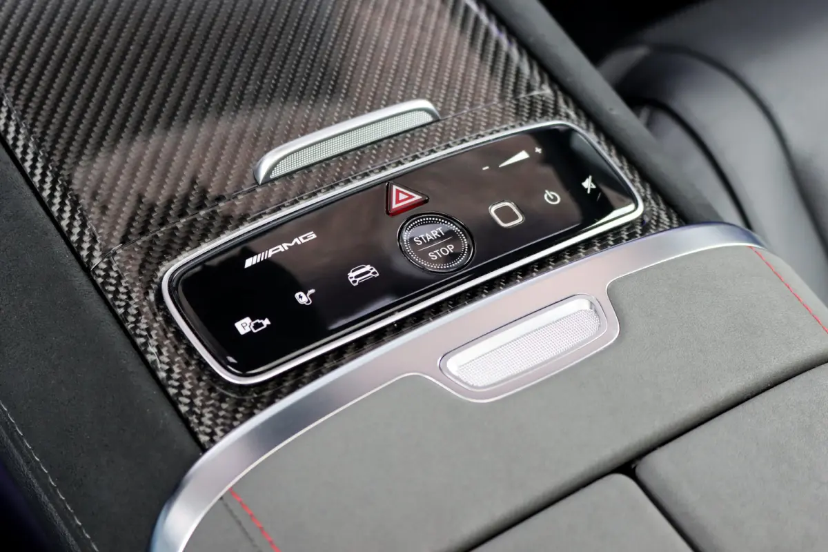 AMG 53 4MATIC+ 108 kWh | Manufaktur | Keramisch | Achterasbesturing | Hyperscreen | Carbon | HUD | Massage | Verwarmd Stuurwiel | Stoelventilatie | Luchtvering |