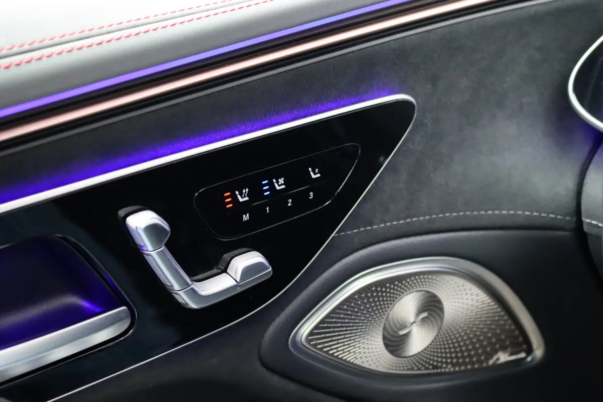 AMG 53 4MATIC+ 108 kWh | Manufaktur | Keramisch | Achterasbesturing | Hyperscreen | Carbon | HUD | Massage | Verwarmd Stuurwiel | Stoelventilatie | Luchtvering |