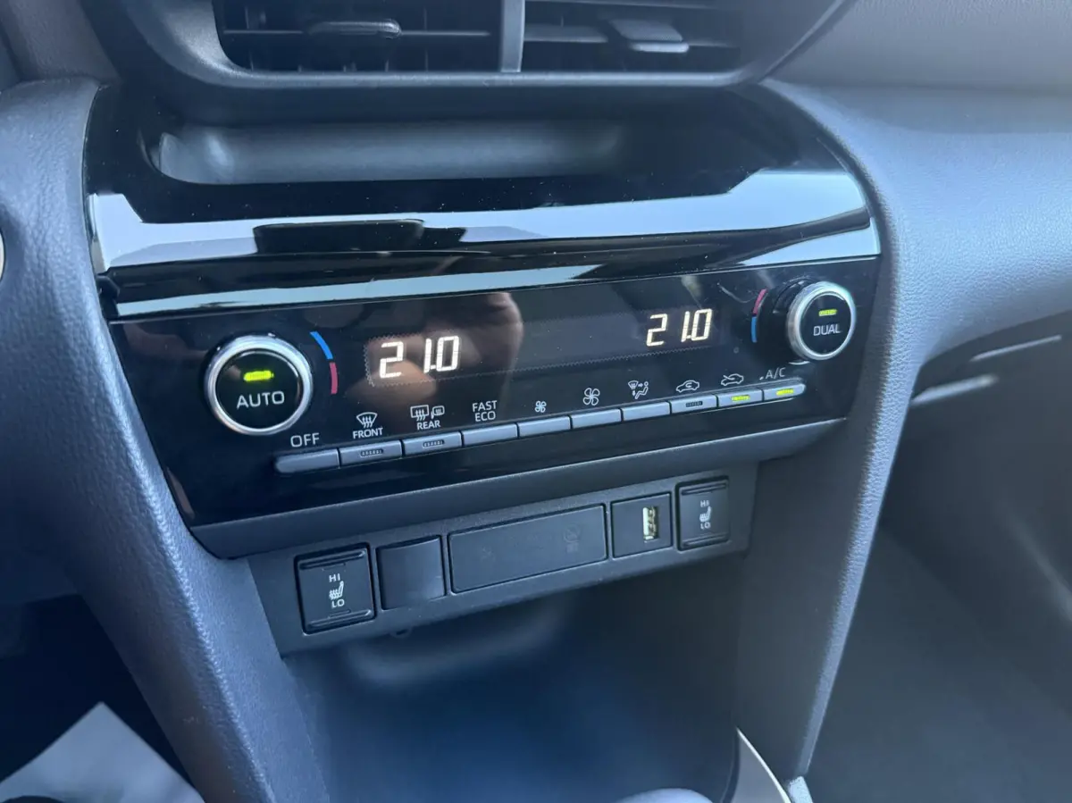 1.5 Hybrid Executive PANORAMADAK