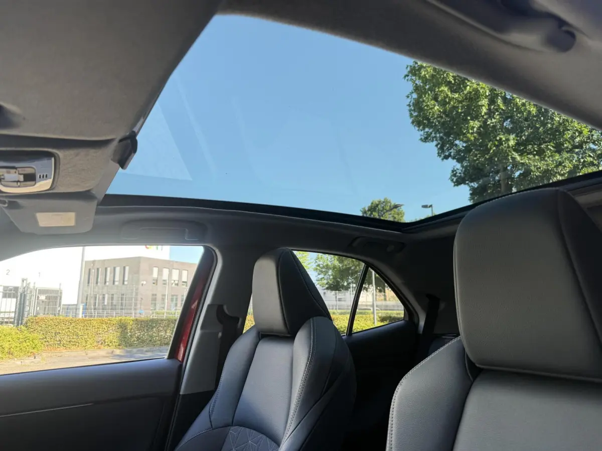 1.5 Hybrid Executive PANORAMADAK