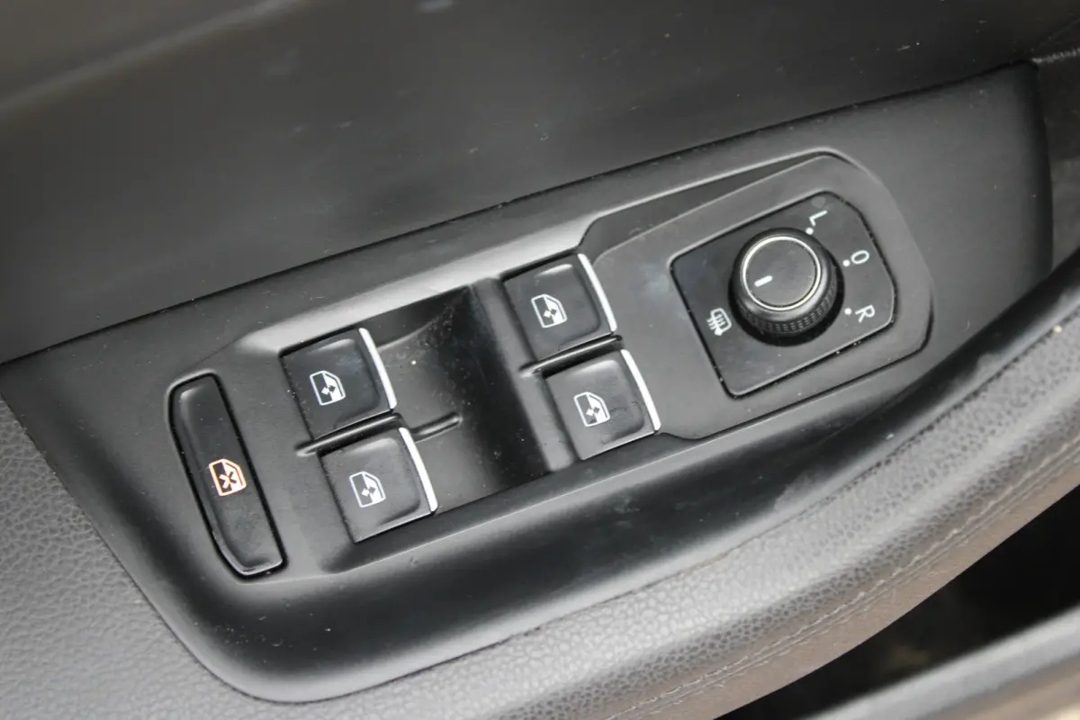 1.4 TSI Highline Business R