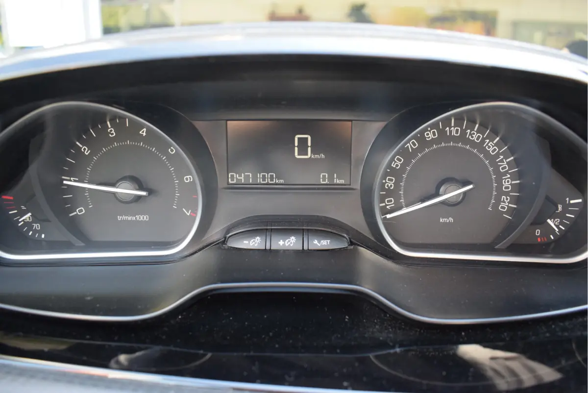 1.2 Signature | NL-Auto | NAP | Apple Carplay/Android Auto