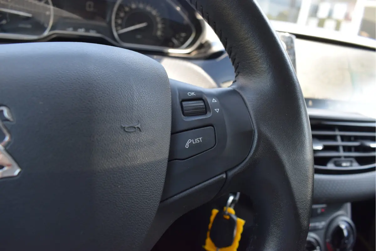1.2 Signature | NL-Auto | NAP | Apple Carplay/Android Auto