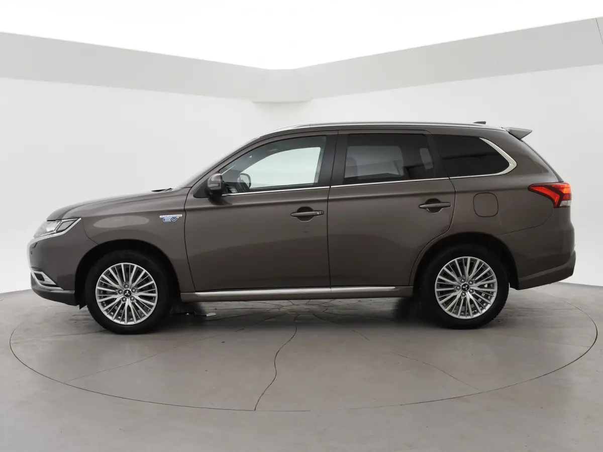 2.4 PHEV INTENSE+ 4WD + LEDER EXCLUSIVE | 360 CAMERA | CARPLAY | TREKHAAK | STOEL/STUURVERW.