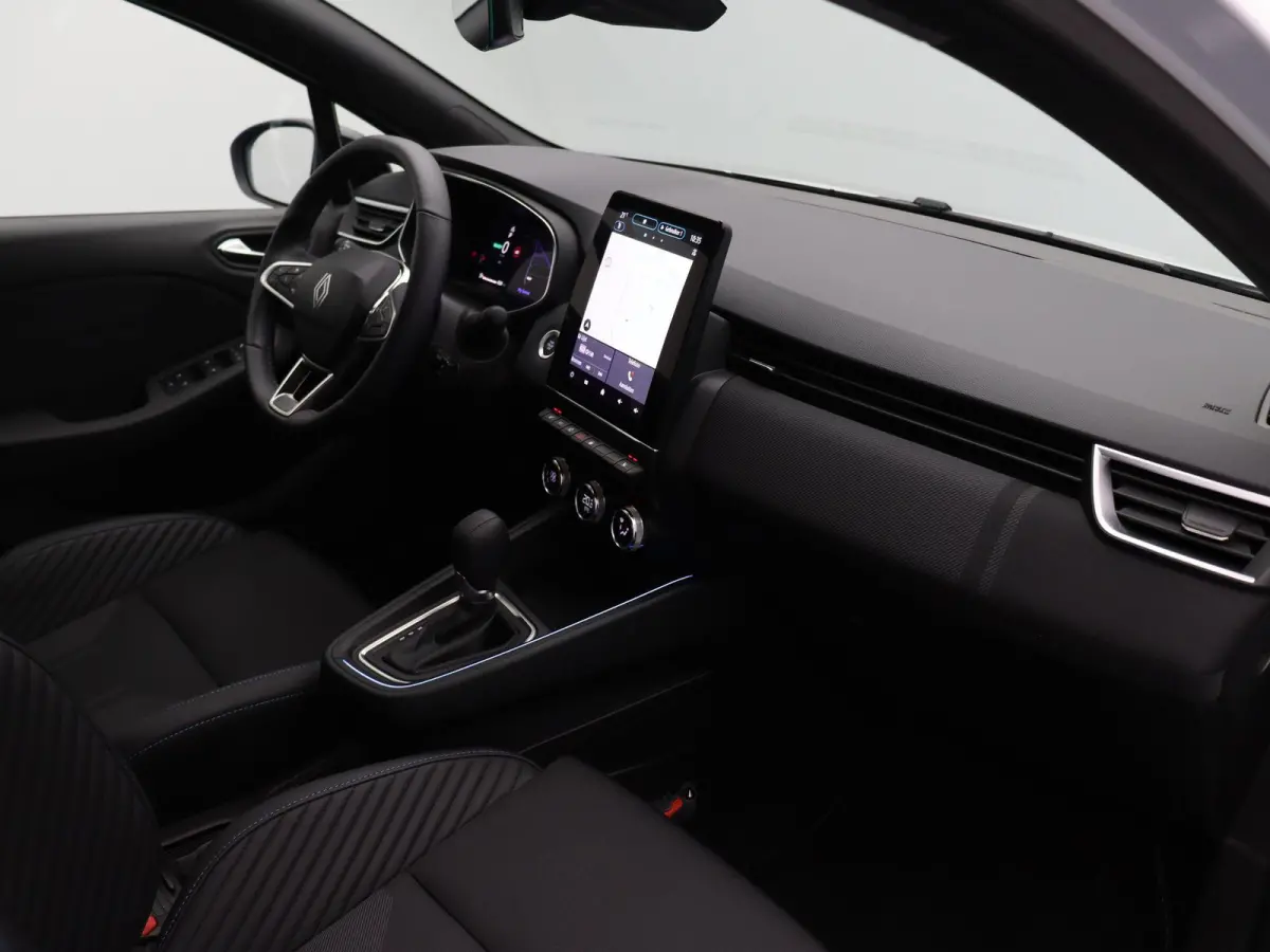 1.6 E-Tech Full Hybrid 145 esprit Alpine | Adaptive cruise control | Climate control | Sportstoelen | Apple carplay / Android auto | Achteruitrijcamera |