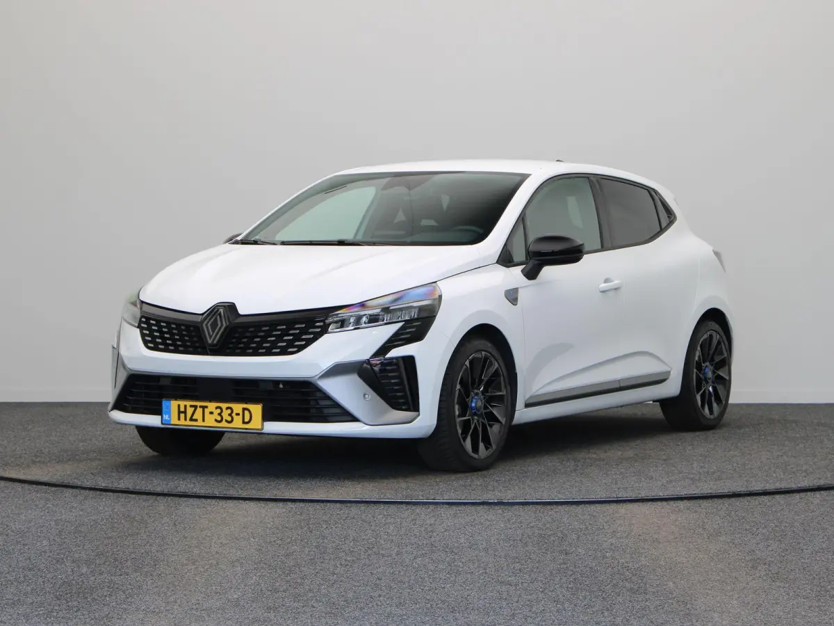 1.6 E-Tech Full Hybrid 145 esprit Alpine | Adaptive cruise control | Climate control | Sportstoelen | Apple carplay / Android auto | Achteruitrijcamera |