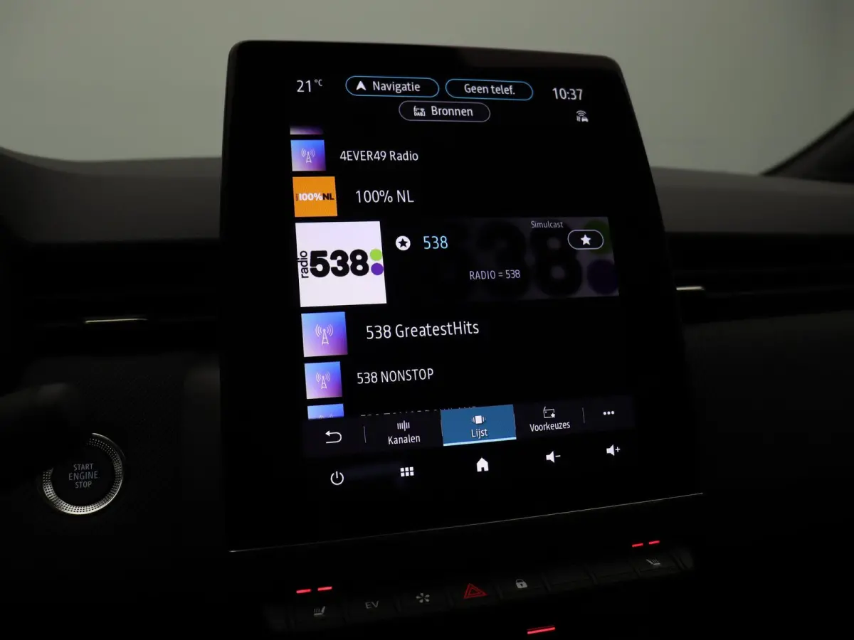 1.6 E-Tech Full Hybrid 145 esprit Alpine | Adaptive cruise control | Climate control | Sportstoelen | Apple carplay / Android auto | Achteruitrijcamera |