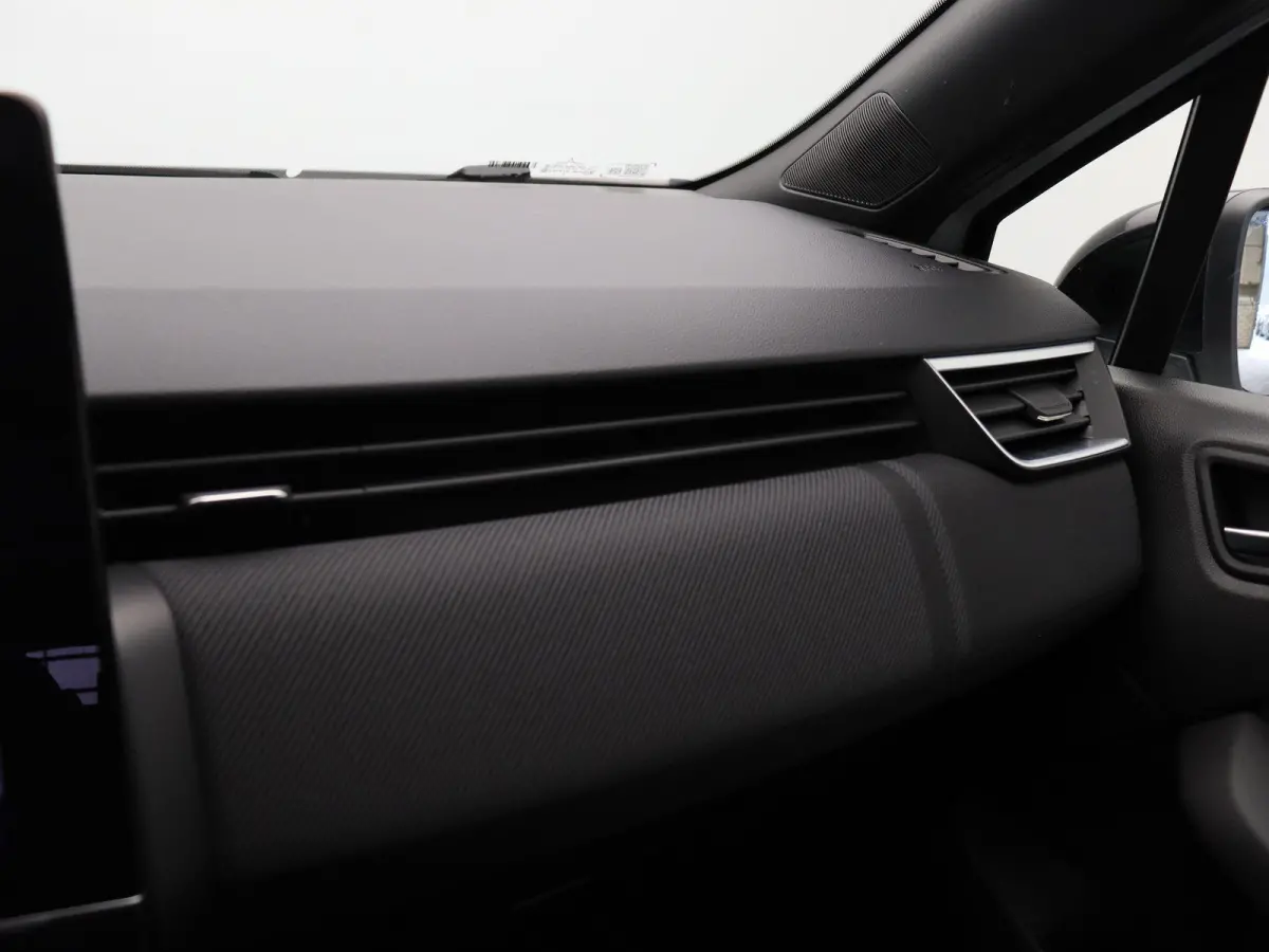 1.6 E-Tech Full Hybrid 145 esprit Alpine | Adaptive cruise control | Climate control | Sportstoelen | Apple carplay / Android auto | Achteruitrijcamera |
