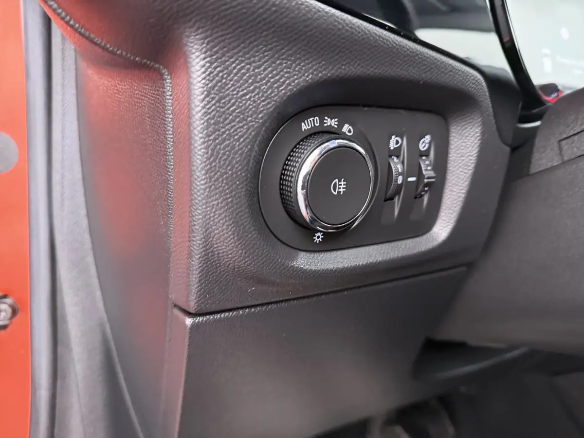 1.2 Edition / Navigatie / Carplay / Airco /16'' LMV