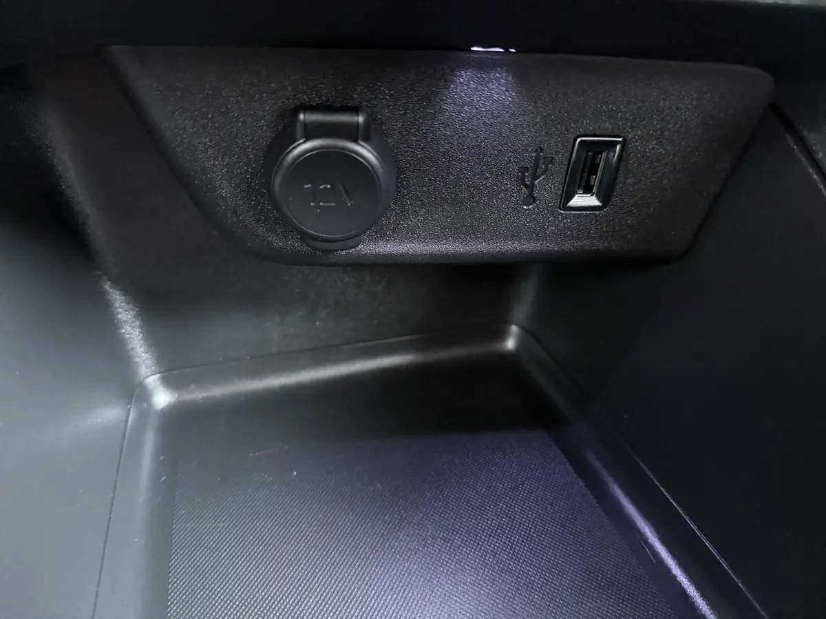 1.2 Edition / Navigatie / Carplay / Airco /16'' LMV