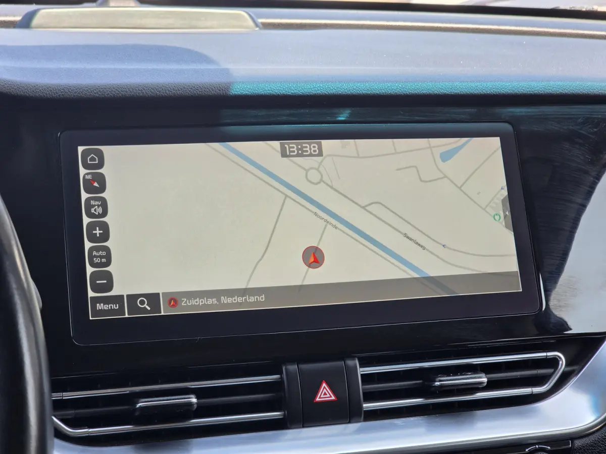 DynamicPlusLine 64 kWh | SOH 100% | 3 Fase laden | Schuif/kanteldak | Half Leder | Andriod Auto | Apple carplay |