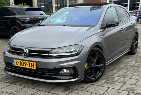 1.0 TSI Highline Business R l PANO l XENON