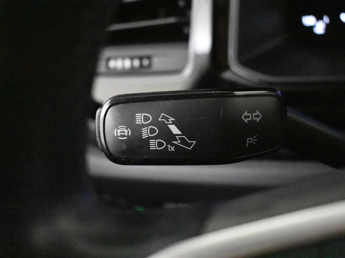 1.0 TSI Life 95PK l 1e Eigenaar l Dealeronderhouden l Apple Carplay / Android auto l Parkeersensoren l Adapt. Cr Control l LED l 15"LMV
