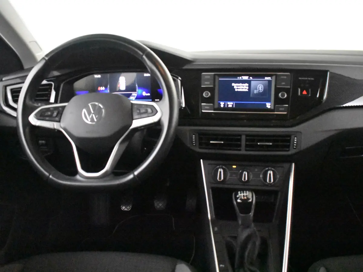 1.0 TSI Life 95PK l 1e Eigenaar l Dealeronderhouden l Apple Carplay / Android auto l Parkeersensoren l Adapt. Cr Control l LED l 15"LMV