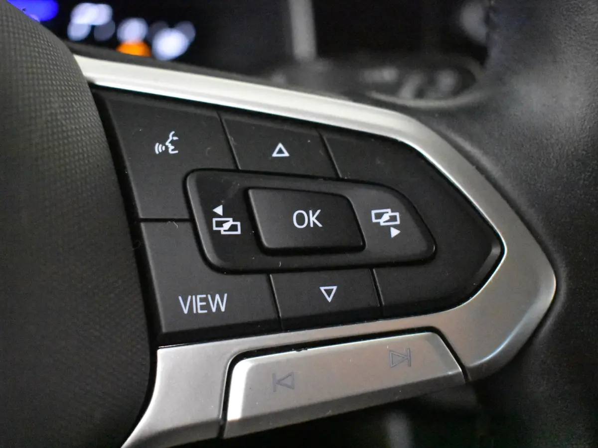 1.0 TSI Life 95PK l 1e Eigenaar l Dealeronderhouden l Apple Carplay / Android auto l Parkeersensoren l Adapt. Cr Control l LED l 15"LMV
